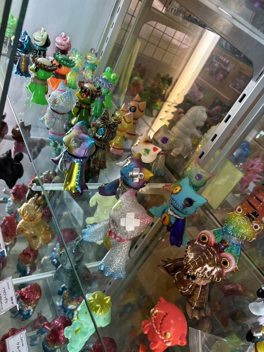 秋葉原One up.様に ゲッチャリマンネムロッカー3rdカラーや Elfrog工房