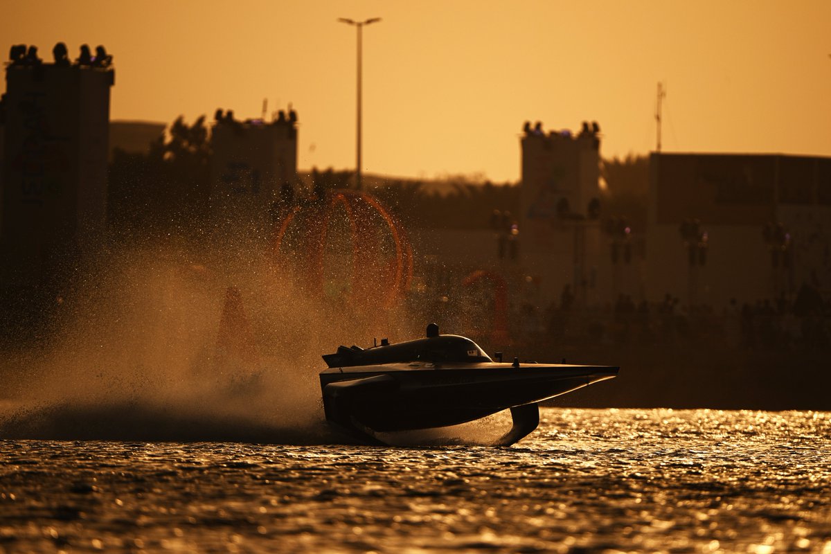 E1 Series tweet media