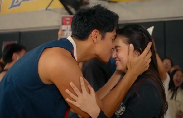 singleness1897's tweet photo. Yung kilig ko dito hindi lang dahil simpleng kiniss niya si Belle. We all know na aware rin sila na nose ang pinagdidiskitahan nila kay bebe sa bashing. Remember the scene sa LICB "malaki ang ilong ko" "kasya sa labi ko"

Tas wdym concept ni Donny ang teaser? Like?? Mah hart 😭 https://t.co/PoGqPmmOq7