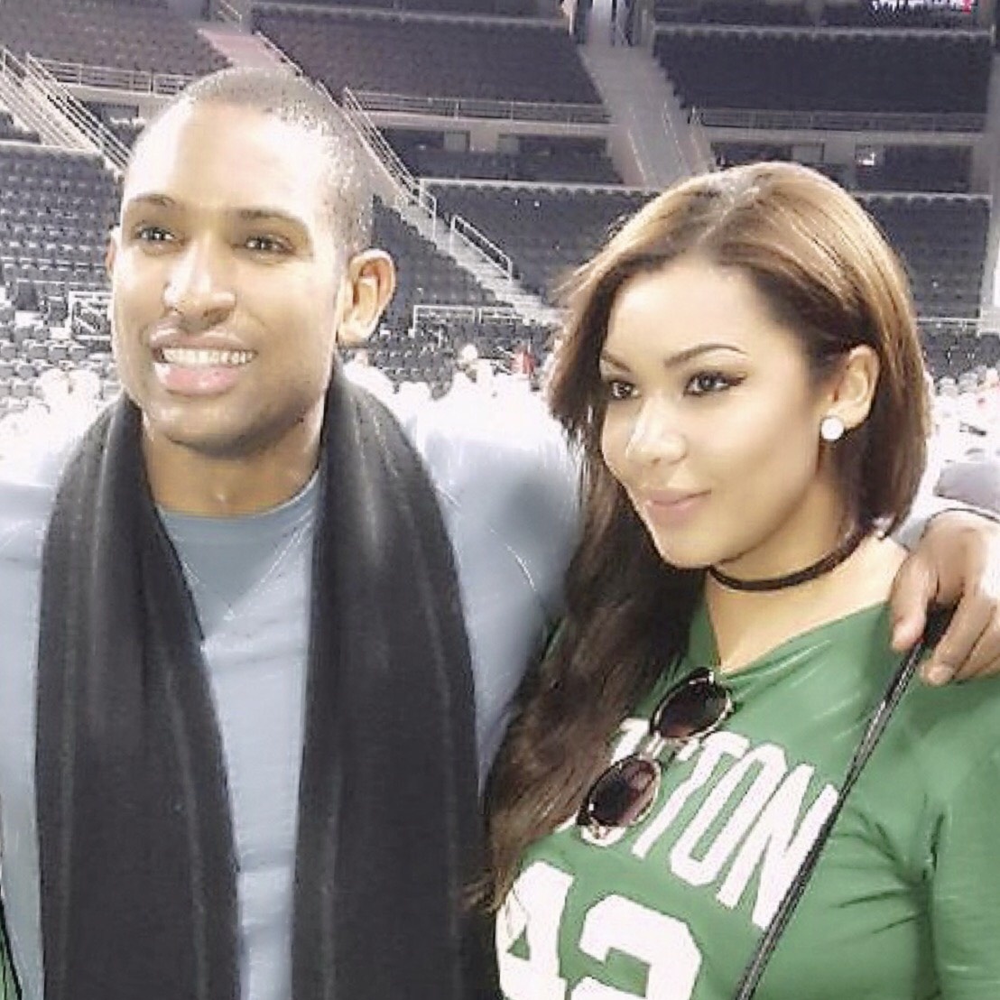 NBA yıldızı Al Horford'un kız kardeşi Anna tarafından yapılan paylaşım:

“Deni Avdija'nın NBA All-Star hayali  gerçekleşti 🌟”

Anna Horford: “Başka kimlerin hayali vardı biliyor musunuz? İsr*il tarafından katledilen yüzbinlerce Filistinlinin.”