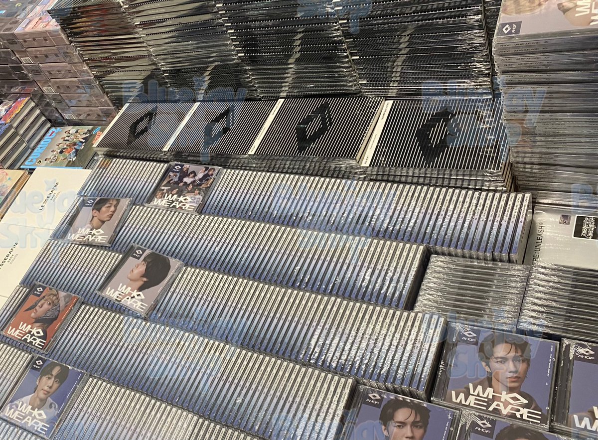 BLUEJAYSHOP tweet media