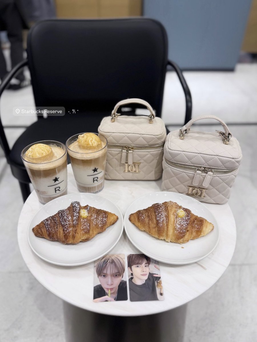 enskpyon's tweet photo. スタバのリザーブカフェ美味しかった🥨♩⏦ﾟ https://t.co/ACX6D1qHkR