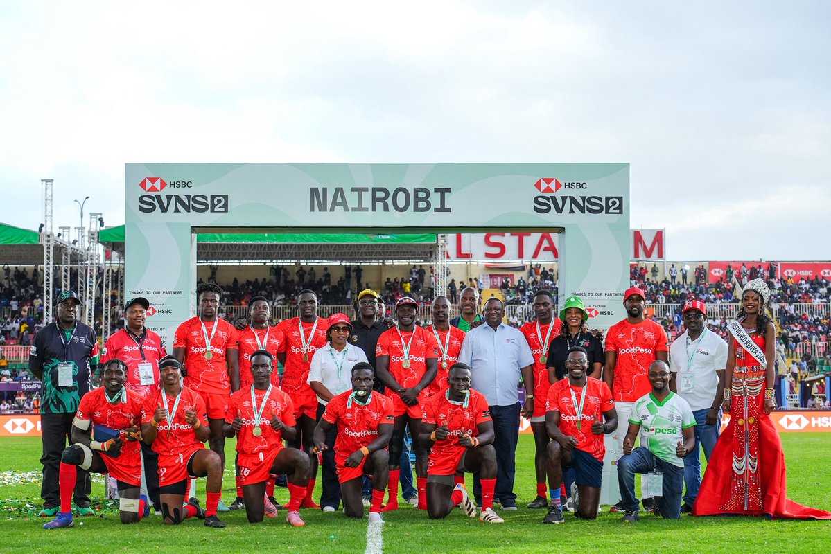 Image for the Tweet beginning: Bronze finish. Proud hosts. Strong