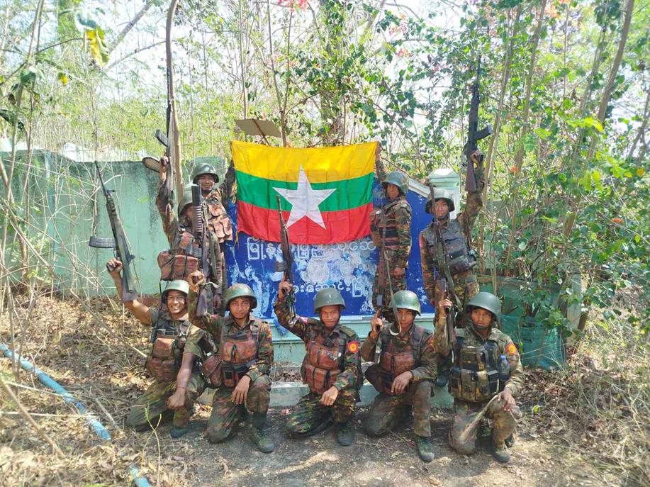 February 15, the #Tatmadaw has fully retaken control of #Hpasaung Town, #Kayah State, which was temporarily held by #KNPP, #KNDF groups and #PDF designated #terrorists, and is continuing necessary security and area clearance operations.
#MyanmarFactCheck