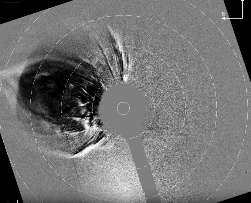 wxKobold's tweet image. Absolutely phenomenal eruption from a region near the equator behind the east limb. Unsure if this is a continuation of a region we've seen before or new development. Pretty visually impressive eruption, as well as having quite a spectacular CME!