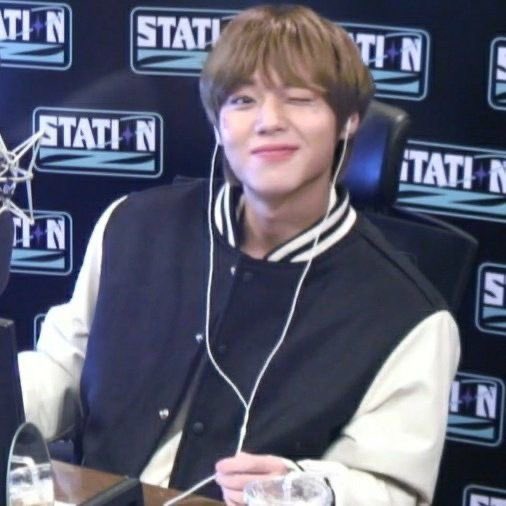 fg shse get together and suddenly sieuns showing up to his lectures in the most oversized hoodies and jackets ever