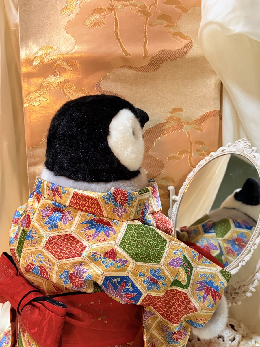 Mcdonaldism_'s tweet photo. 🐧将军祝所有禽类春节快乐 https://t.co/UaS2KVokIL