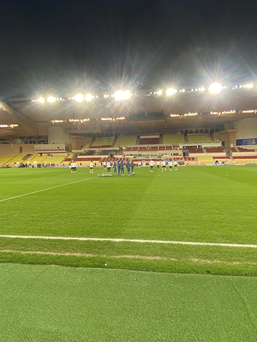 Media Parisien tweet media