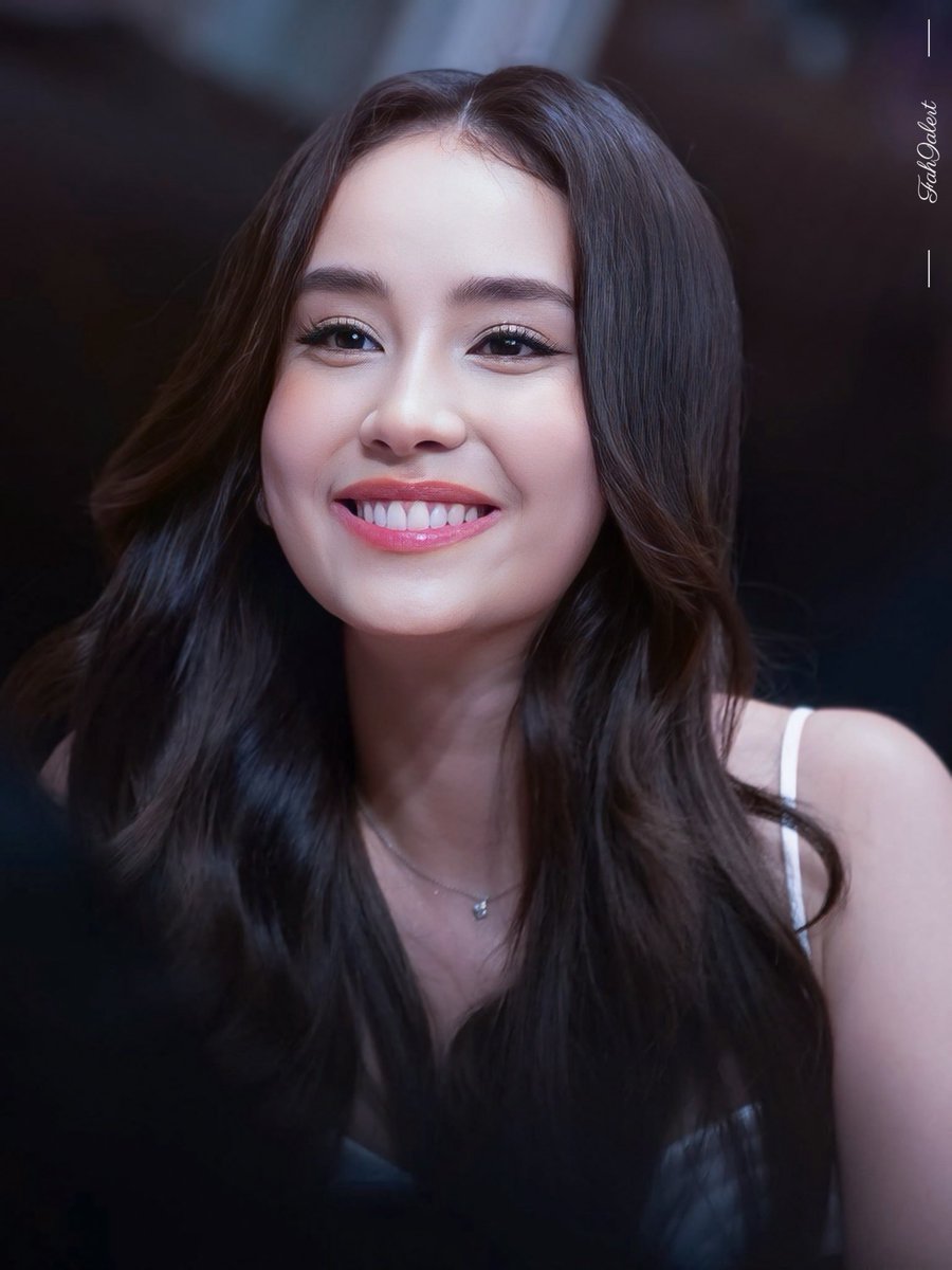 Happy Birthday K. Jayna 💃🎉  
มีความสุขน่ารักสดใสในทู้กกๆวันๆน๊า  
มีคนรักเพิ่มขึ้นชื่นชอบชื่นชมในตัวJทุกวินาที
มีงานมีเงิน💰ที่ดีมากมายกองเท่าภูเขา 
จะคิดจะทำอะไรขอให้เจริญๆรุ่งเรืองประสบความสำเร็จ เป็นที่ชื่นชมกับคนทั่วโลกค่ะ 💙🐒

HAPPY ANGELINA DAY
#HappyShining20THWithJayna