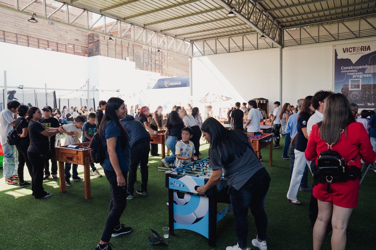 Gore_Tarapaca's tweet image. #UnidosParaHacerElBien ❤️

¡Fue una hermosa y entretenida mañana! 🥹🎊

Risas y juegos marcaron la jornada que vivieron niños y niñas de cinco residencias de la región de #Tarapacá, en una actividad donde se rindió homenaje a la memoria de Ana María Chang, presidenta del #Rotary