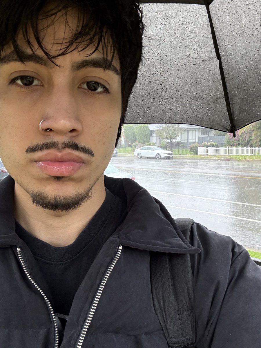 Umbrellas are lowkey useful but Im not gonna tell anyone