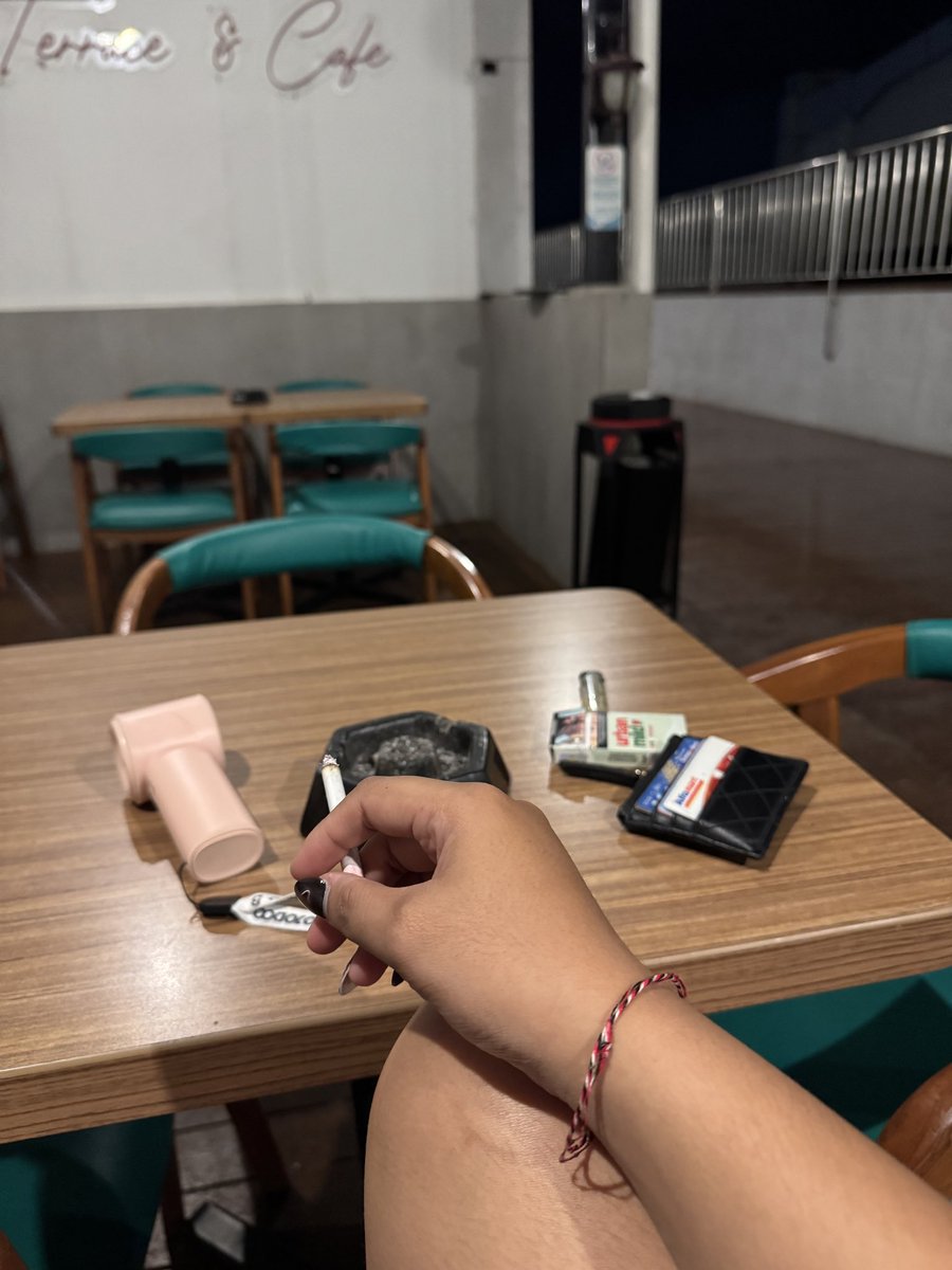 curiousbyla's tweet photo. Me time. https://t.co/Wqi0neVWk6