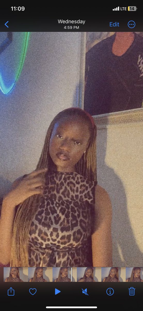 𝕋𝕖𝕖_X 🟦ROLL tweet media