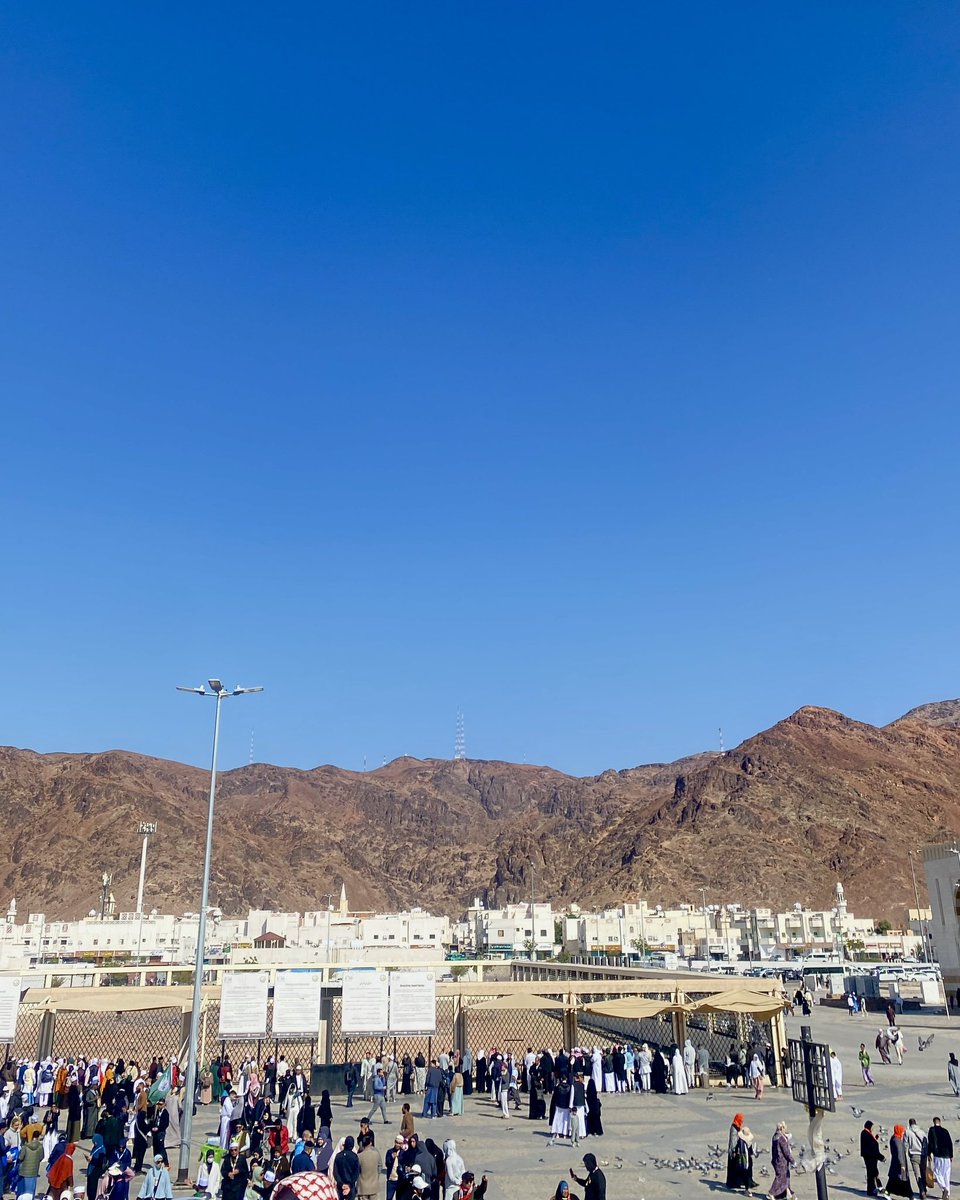 ketika foto ngasal tp lu di madinah 🤍