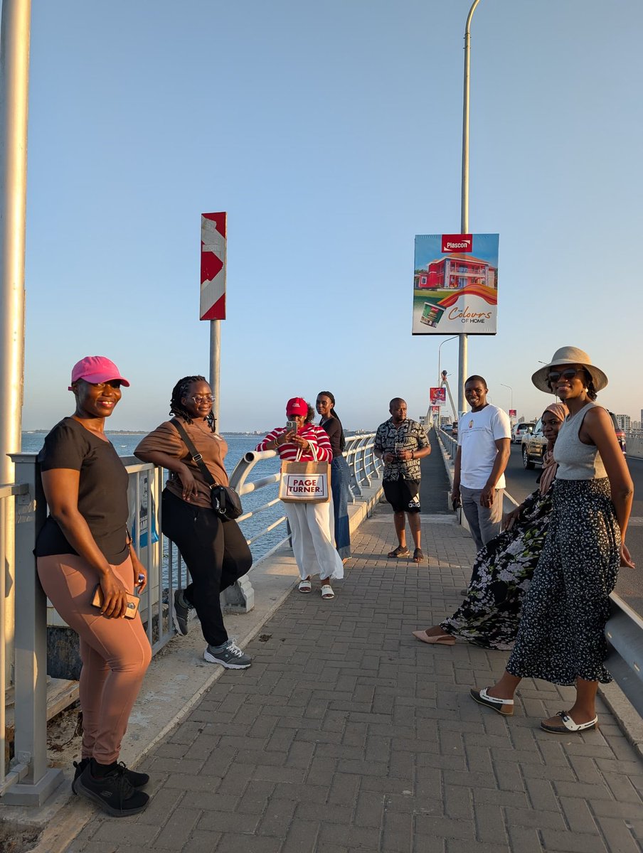 Hekima Book Club 🇹🇿 🏴󠁧󠁢󠁥󠁮󠁧󠁿 🇳🇬 🇿🇼 tweet media