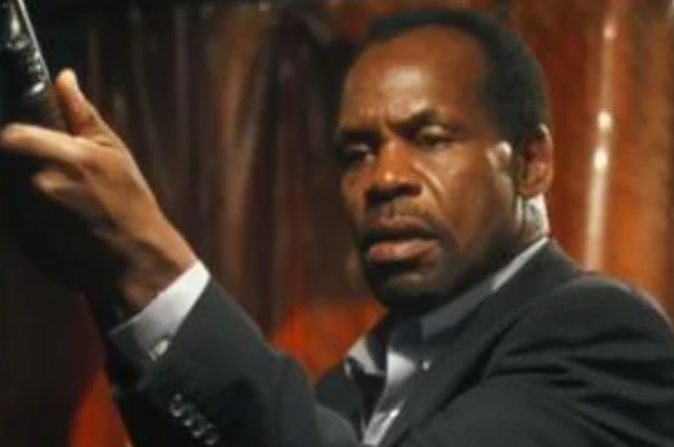 ダニー・グローバー、モーガン・フリーマン・デルロイ・リンド等々、洋画で彼らのいずれかが出てれば大体声をあてていた池田氏。吹替観てれば聴かない事なんて殆ど無かったような気がするくらい存在感ある名優でした。ご冥福を心よりお祈り致します。 