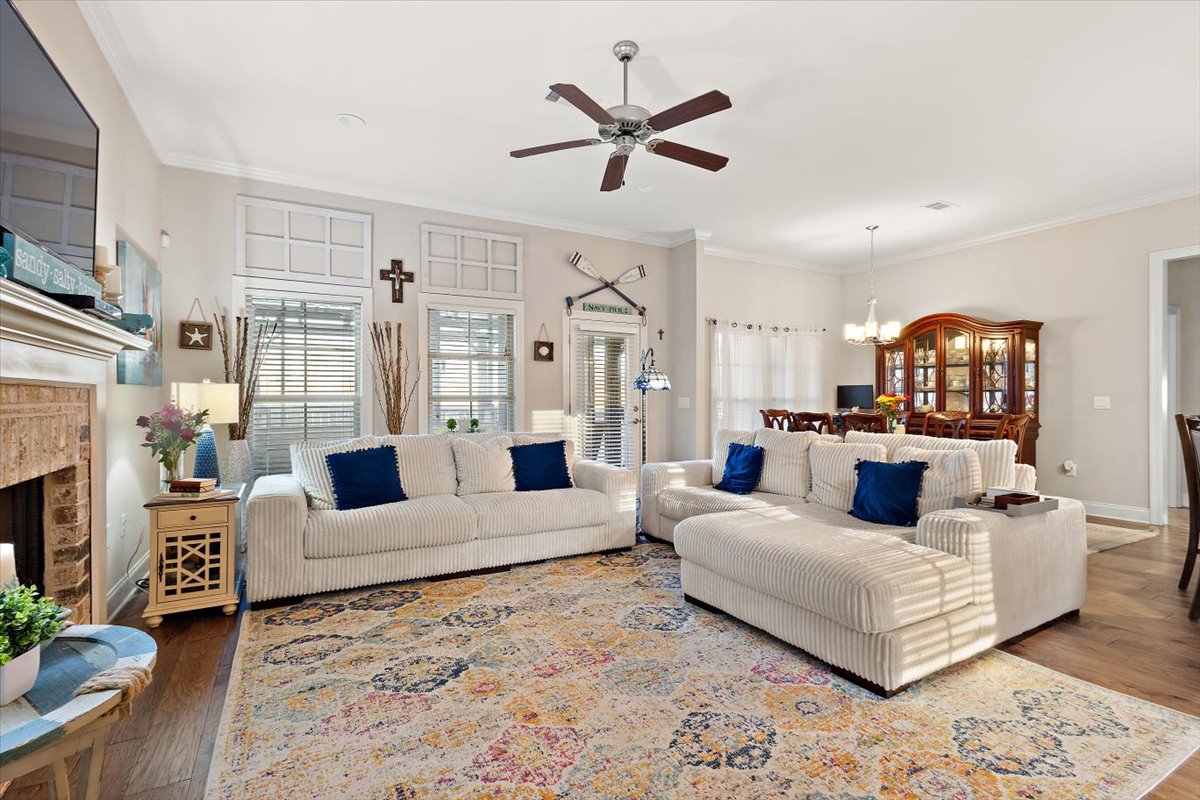 Polles_Prop's tweet photo. 3 Bed | 2 Bath in Hampton Ridge of Lake Caroline
If you’ve been looking for a well-kept, one-story home with a great layout — come take a look at this one!

137 Hampton Ridge, Madison

Listing Price $362,500.00
#PollesProperties #Listing #homeforsale #RealEstate https://t.co/NIDvww2uKT