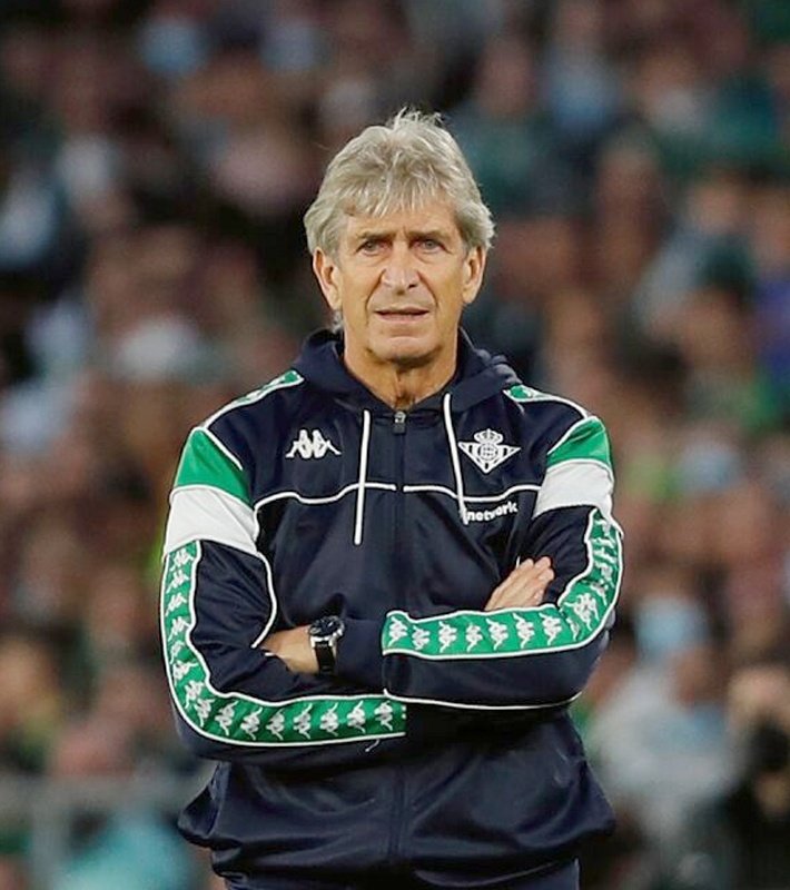 مانويل بيليغريني 💬🗣: 

عبد الصمد الزلزولي لاعب ذو امكانيات جبارة، لقد نضج كثيرا لأنه يستمع إلى نصائح الآخرين ويعمل على تطوير إمكانياته، إنه دائما منفتح جدا على تقبل النقد و النصائح من أجل التحسن، ولهذا وصل الى هذا المستوى الرائع 🇲🇦❤️

#عبد_الصمد_الزلزولي