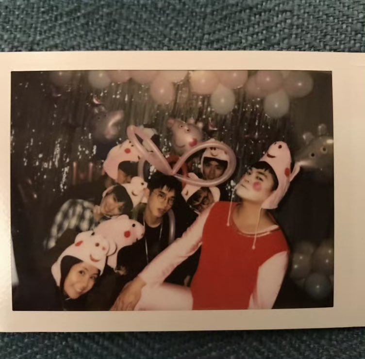 boflower_bot's tweet photo. 2018년으로 돌아가자 https://t.co/BrgOUT0r93