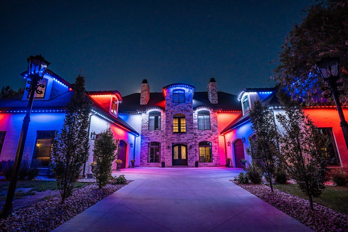 JF_Lighting's tweet photo. Did you know? The first electric light was installed in the White House in 1891, when President Benjamin Harrison was in office. Since then, the White House has been illuminated by electric lights for 135 years! Happy President's Day from JellyFish! https://t.co/gdx7h0JmmH