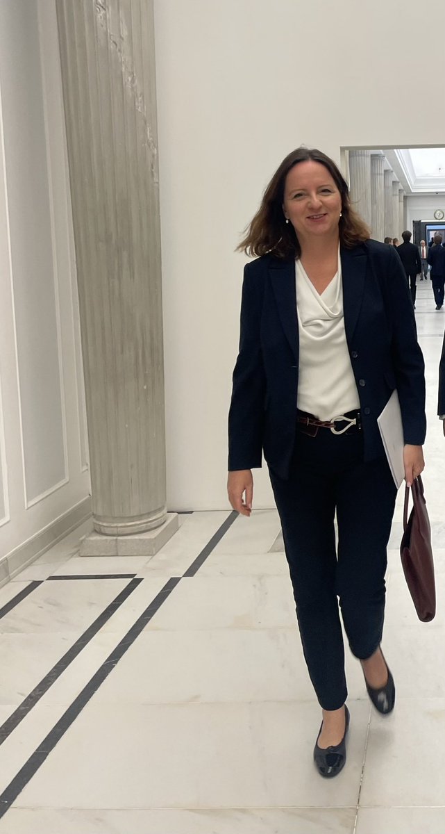 Anna Radwan tweet media