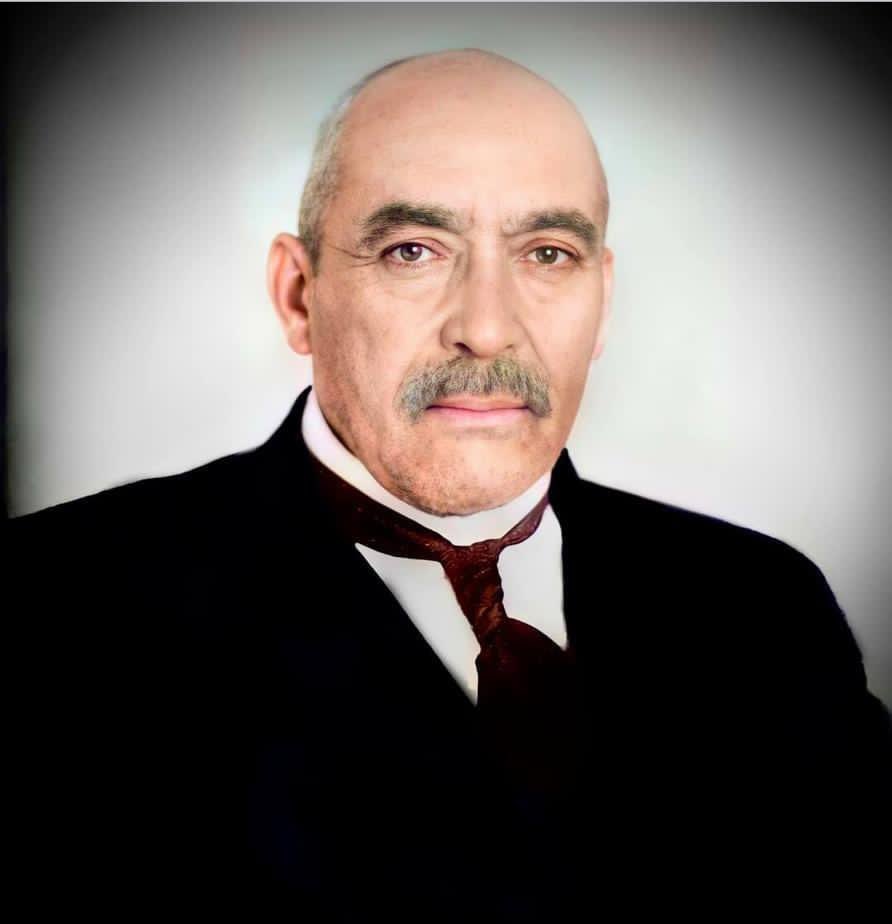 #Sabíasque a Victoriano Huerta le decían el general rompope? Esto porque estaba hecho de “puro alcohol y huevos”! 
La frase hace alusión a su evidente adicción al alcohol, en particular al cognac francés Hennessy. Eso sin mencionar su adicción a la mariahuana. Su alcoholismo lo