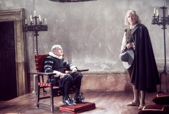 35 años sin el actor, director y dramaturgo Luis Escobar, marqués de las Marismas del Guadalquivir, conocido especialmente por su labor en el teatro y su papel en películas como 'La escopeta nacional', 'Patrimonio nacional' y 'Nacional III'. #EFEfototeca