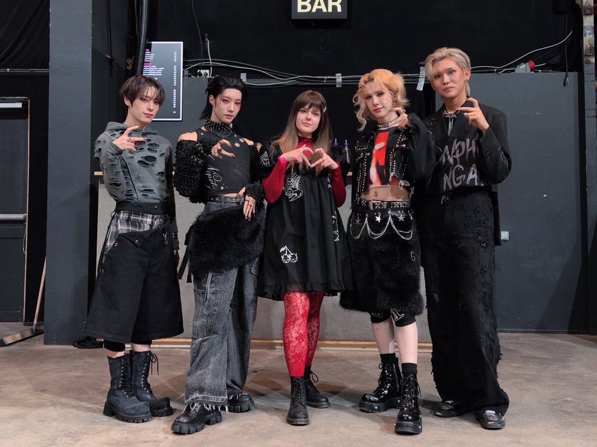 tqeyeob's tweet image. TODAY'S OUTFITS!!! #xlovincopenhagen