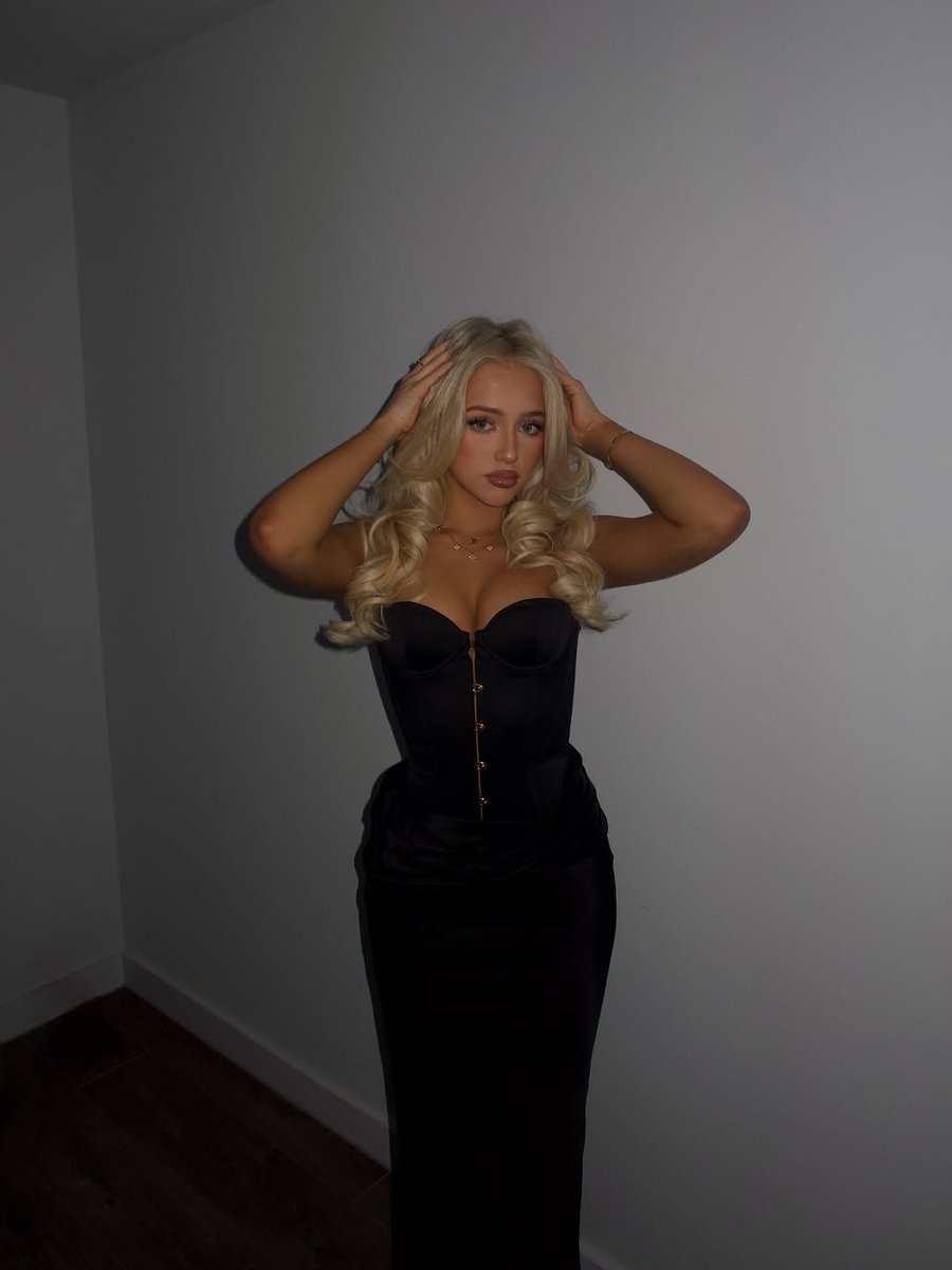 Chelsea Smith tweet media