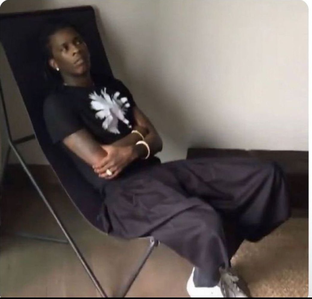 Me randomly thinking about shit