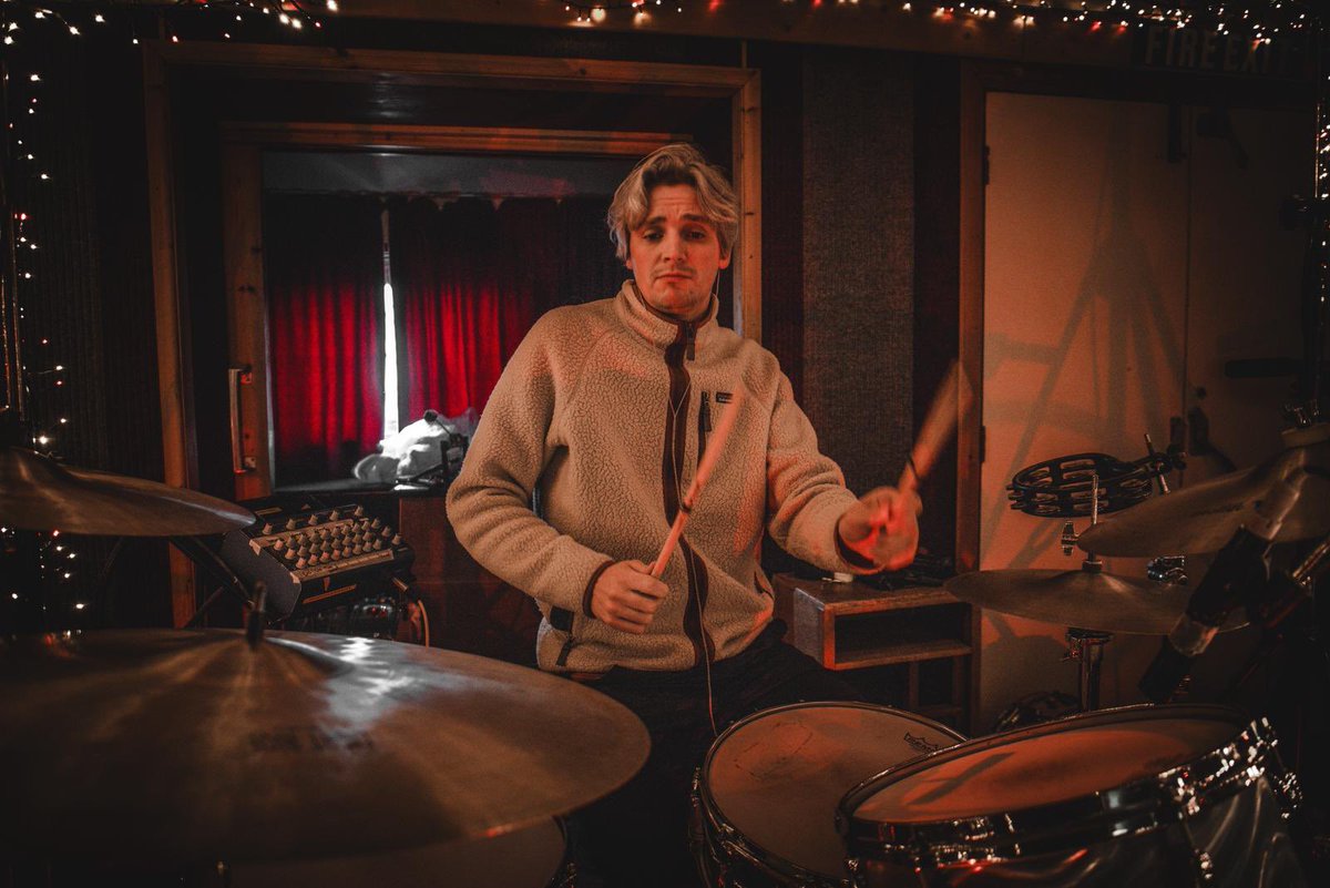 Rockfield Studios - Album 4. 

First day of recording under our belts after a long time setting up. Loving every minute. 🙌

📸 <a href="/culturecitytv/">Culture City</a>