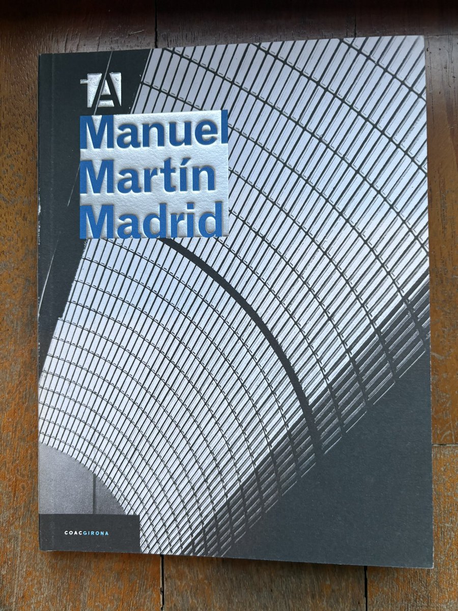 quimnadal's tweet photo. Un record emocionat per a en Manuel Martin Madrid. La seva obra està ben representada amb edificis unifamiliars i plurifamiliars, equipaments docents i esportius i espais públics. Una petjada indiscutible d’una obra meticulosa i molt meditada, al detall.Un recull de 2005. https://t.co/5ZwpnA9XrE