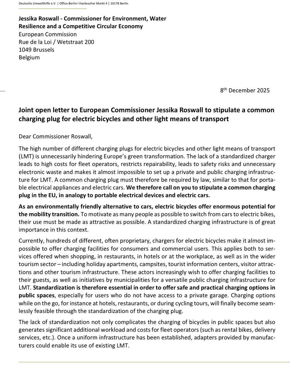 Eᴅᴏʀᴛᴀ Bᴇʀɢᴜᴀ tweet media