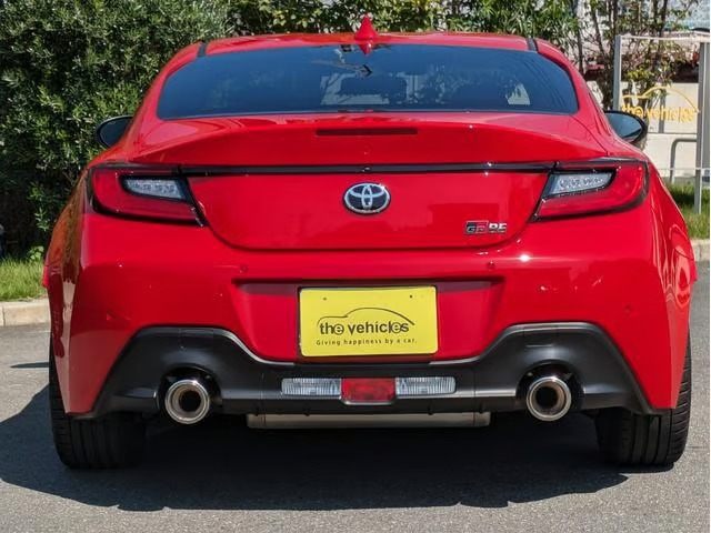 Engineered for engagement.
Designed for those who prefer to command every shift.
#manuals.co.ke
🚗 2-Door Coupe
💺 4 Seats
⚙ Manual Transmission
🕹 RHD
⛽ Petrol
🔧 2,400cc Engine
📍 5,630km Mileage