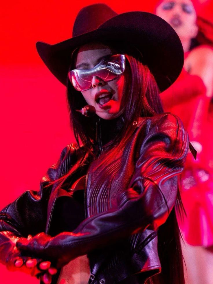 ¿Sabías que estas son las canciones más reproducidas de 2025 por un artista en YouTube Music?

1. JENNIE - like JENNIE (758M)
3. Bad Bunny - DTMF (689)