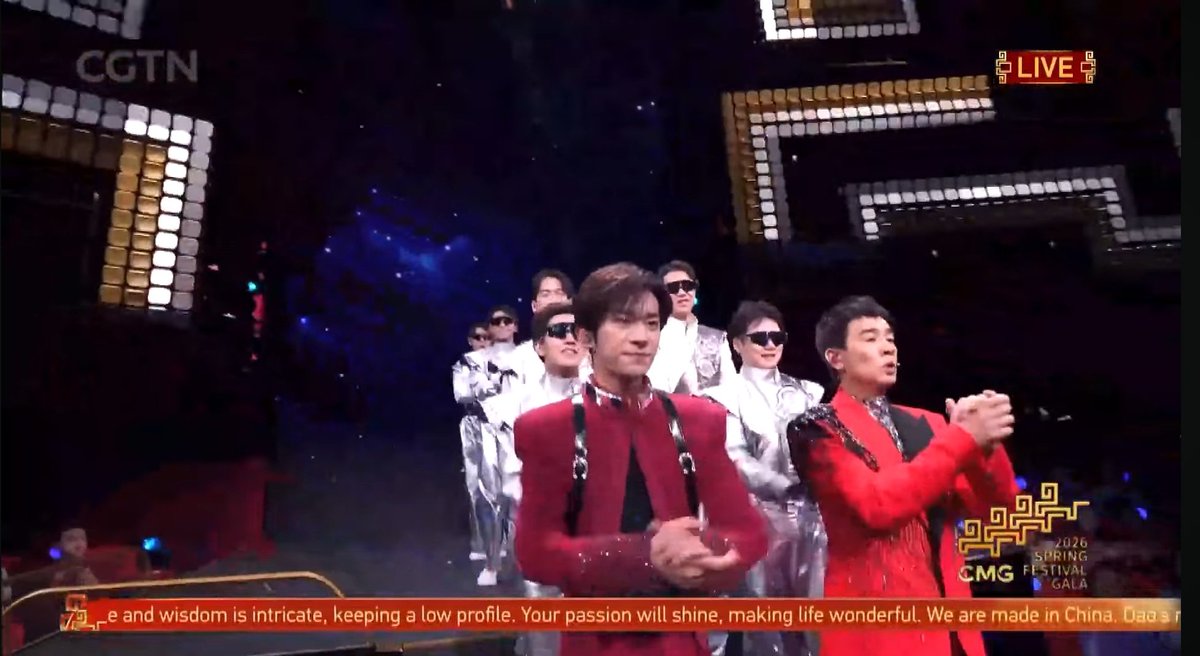 Na3ka2's tweet image. The song performed by #JerryYan #JordanChan (my favorite "ge" on #Callmebyfire ), #JacksonYee and #HyperLo is titled - Intelligent Manufacturing Future. Some interesting title and lyrics lol! My favorite part is seeing Jordan on the stage #SpringFestivalGala