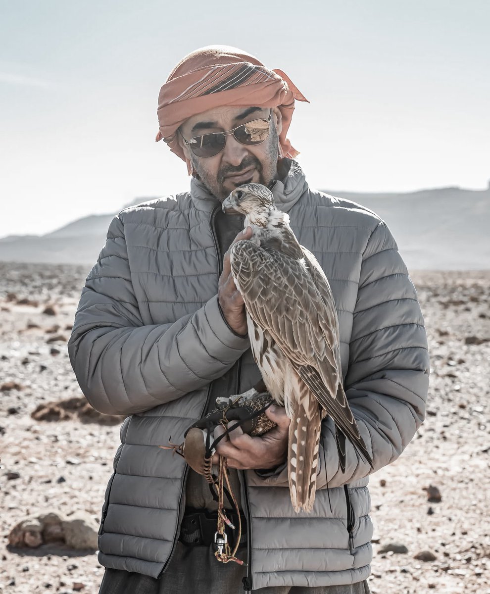 Hmd_Almarar's tweet image. الأصل يـاسي ثابتينه
وانته تمثلهم بتشريف