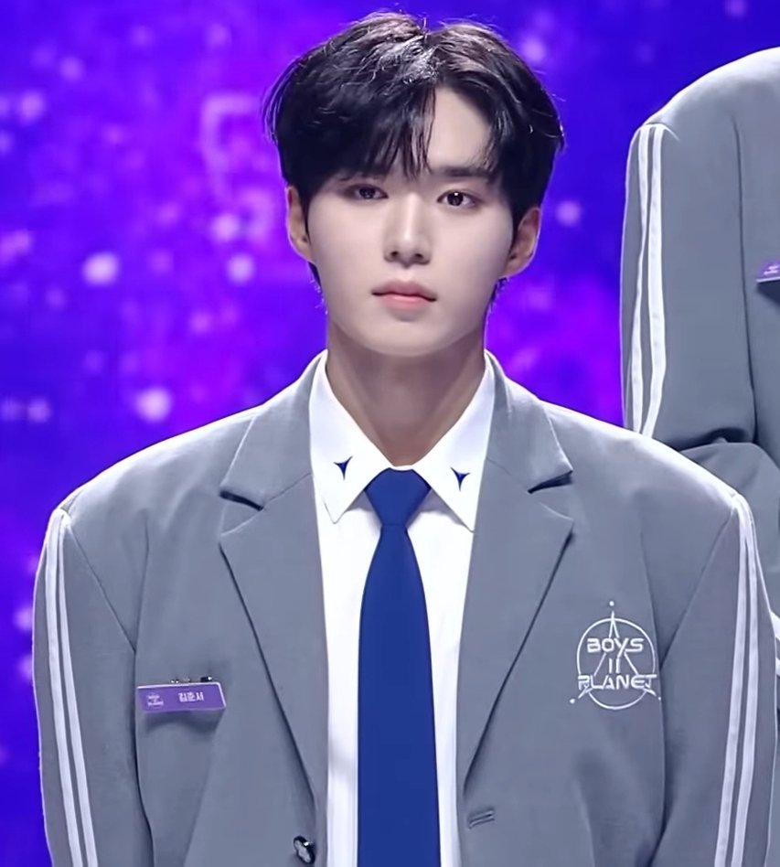 내가 이걸또 어쩌자고 이시간에 보면서
훌쩍이고있는건지 ㅠㅠ
근데..이때 준서 너무 이뻤어...