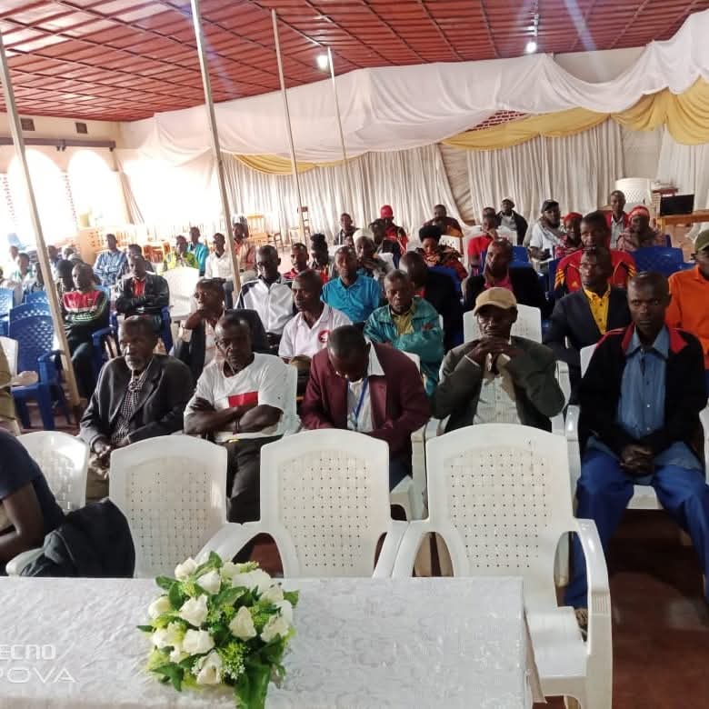 MagazineJimbere's tweet image. 👥 À #Kayanza (@PButanyerera), l’association « Hommes en détresse » dénonce le manque de moyens de transport et de communication, ainsi que les difficultés d’accès aux lieux où sont signalées des violences envers les hommes

🗣️ Le 15 février 2026, son représentant légal,