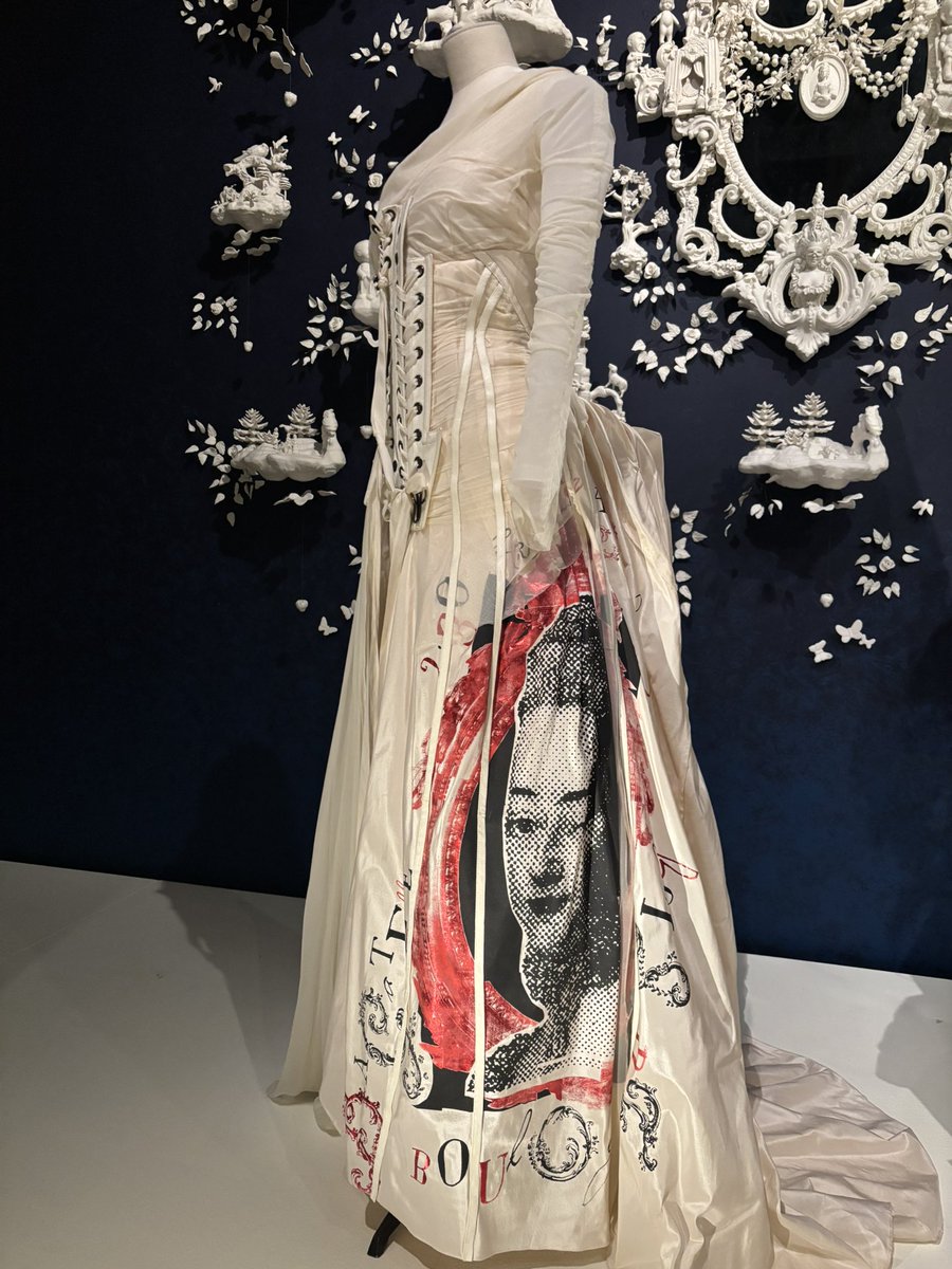 PhilippaReads tweet media