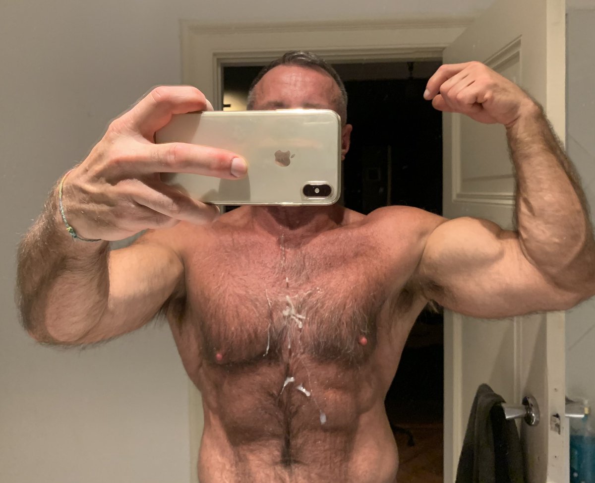 Daddy 4 Daddies tweet media