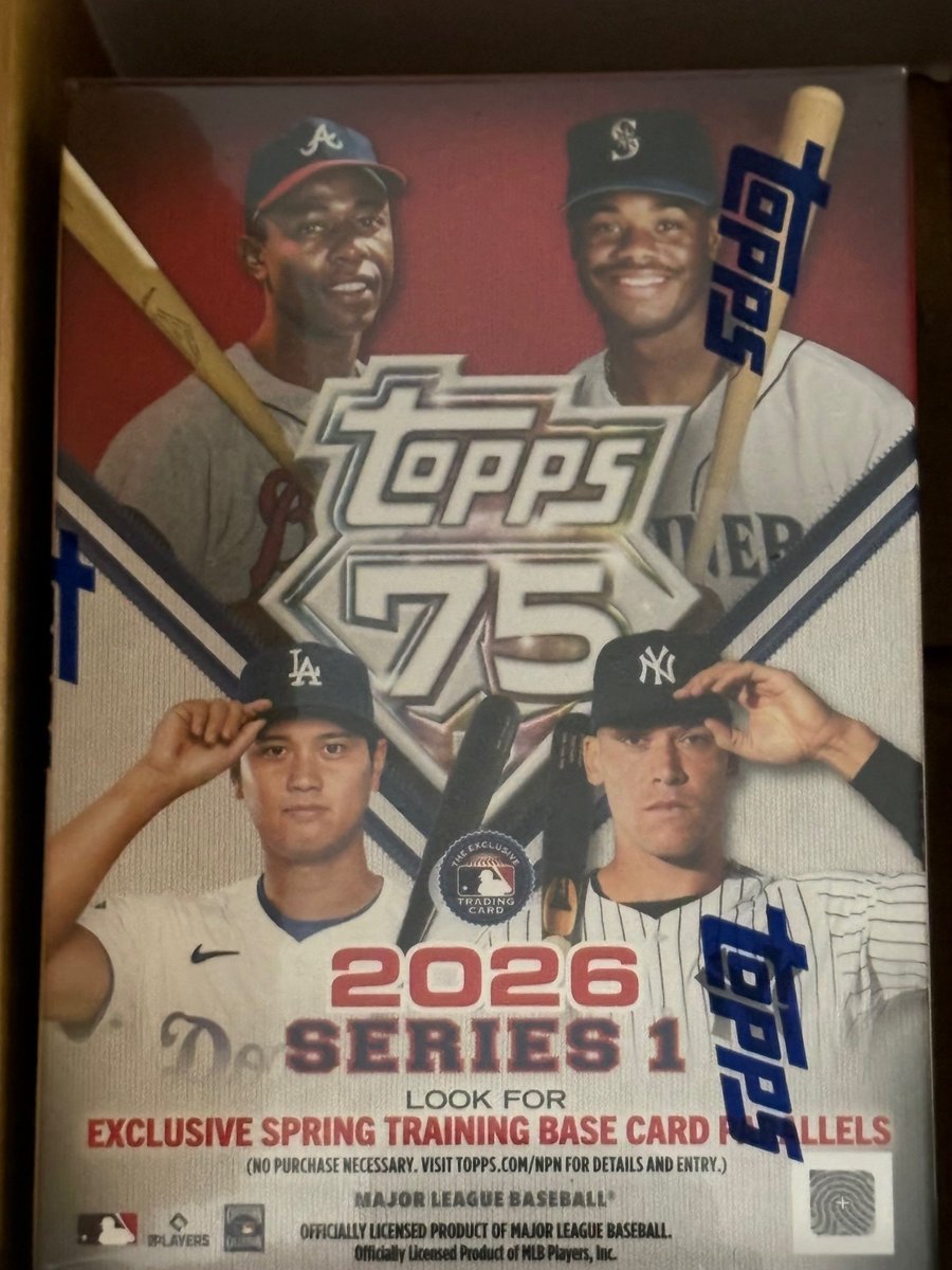 CardPurchaser's tweet image. Want to rip a free 2026 Topps Series 1 Blaster Box? 

Just follow @CardPurchaser, like this post, and reply with your favorite baseball player!

Winners drawn 2/18 at 9pm central! US shipping please! Scroll my feed daily!