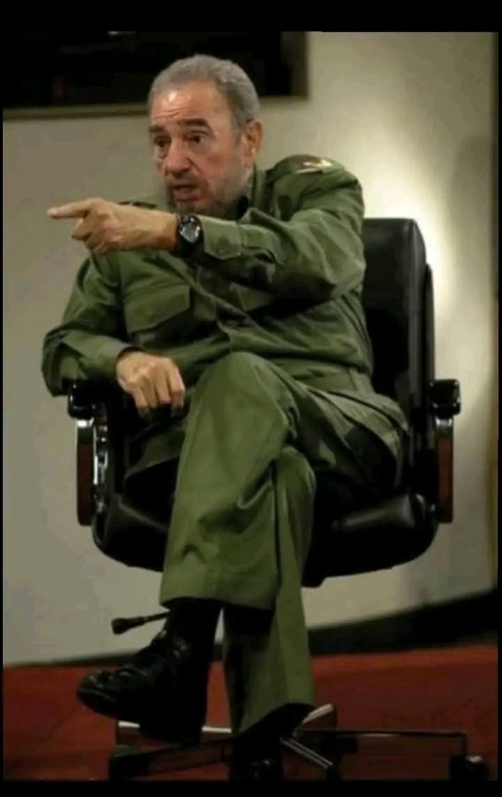 #Fidel: "Eso es lo que le da prestigio y fuerza al Partido, ser ejemplo, hoy más que nunca, estar en constante vinculación con las masas (...) y ser el primero en el combate, sea en el campo de las ideas o en el campo de las armas"  #100AñosConFidel