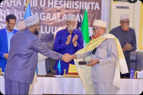 CRPSSom's tweet photo. &amp; youth participation, and strengthening legitimacy across #Jubaland.

From dialogue ➝ to institutions ➝ to inclusion.

#Reconciliation #LocalGovernance #Somalia #Peacebuilding https://t.co/tsfsKuKlCU