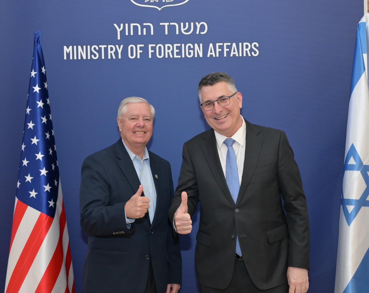 ABD'li Cumhuriyetçi Senatör Lindsey Graham Tel Aviv'de İsrail Dışişleri Bakanı Gideon Saar ile bir araya geldi