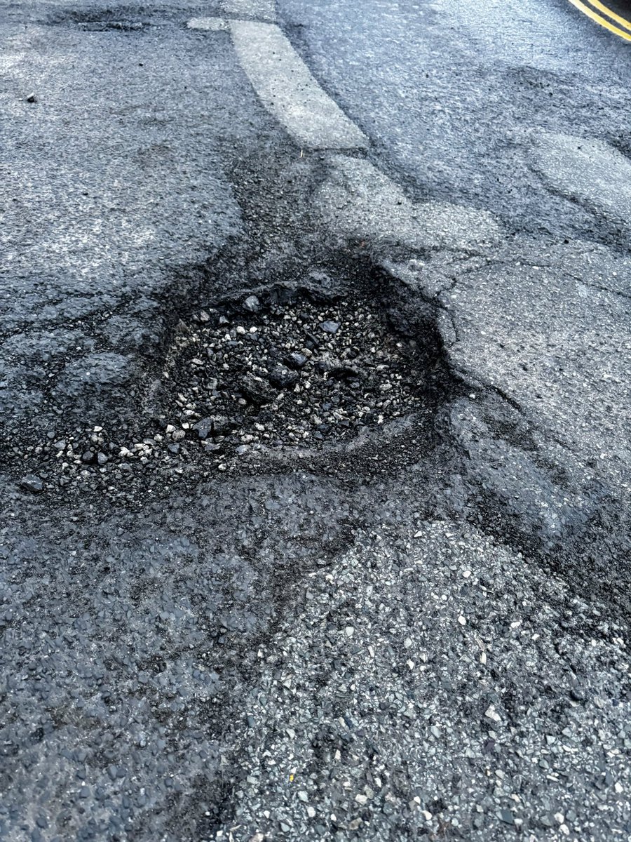 Bank on Dave tweet media