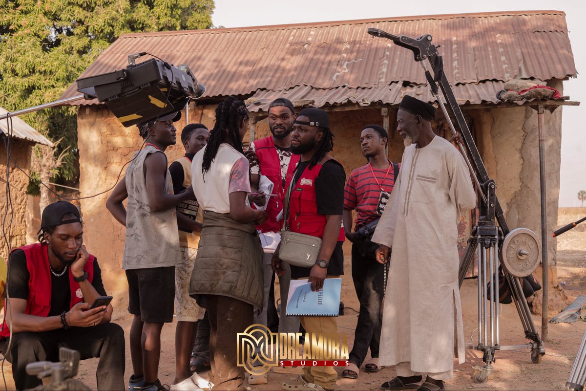 DreamoraStudios's tweet photo. Great team work❤️
#DUHUCOMINGSOON🔥
Directed by David Silver
Produced by Benjamin Bulus
A Film By Dreamora Studios.
#DUHU
#AfricanCinema
#NigerianFilm
#BehindTheScenes
#FilmInProduction
#StoriesThatMatter
#CinemaWithPurpose
#DreamoraStudios https://t.co/Lqcxkcvdq4