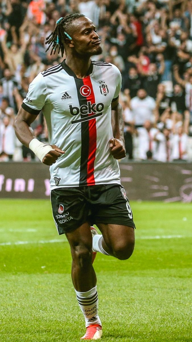serdal09's tweet photo. @LegacySiu Michy Batshuayi https://t.co/FyC6awyt7R