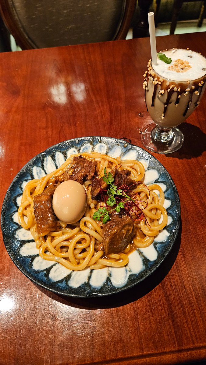 (*˘︶˘*).。.:*♡