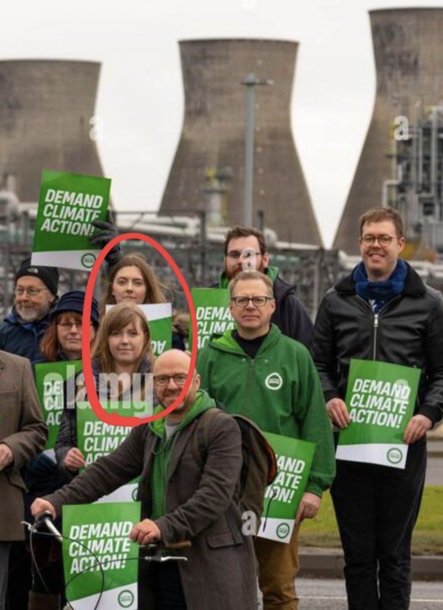 <a href="/GillianMacMSP/">Gillian Mackay MSP</a> Here you are demonstrating outside Ineos wanting the place to close 🤦‍♂️